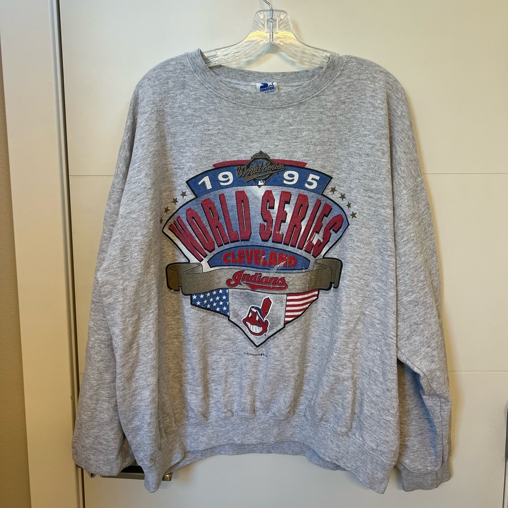 Vintage 1995 World Series Cleveland Crewneck. Size: XL